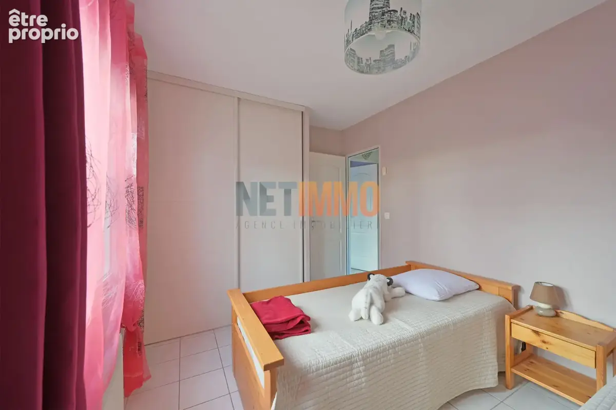 AIMARGUES - Villa F5 90m2 - garage - piscine - photo 14