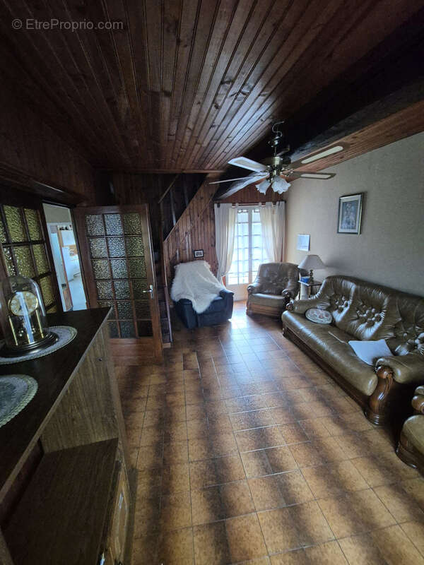 Maison à CREPY