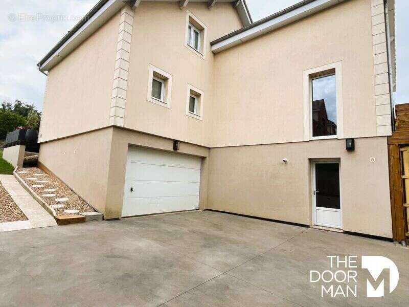 Maison à LIMOURS