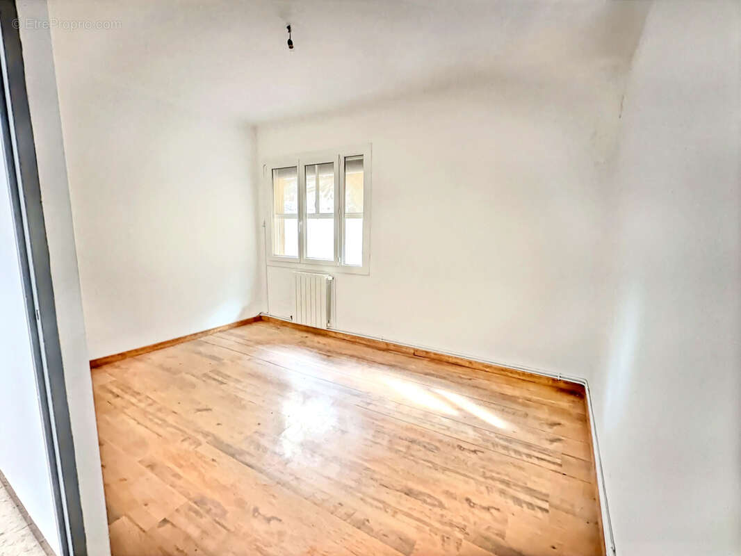 Appartement à PORT-SAINT-LOUIS-DU-RHONE