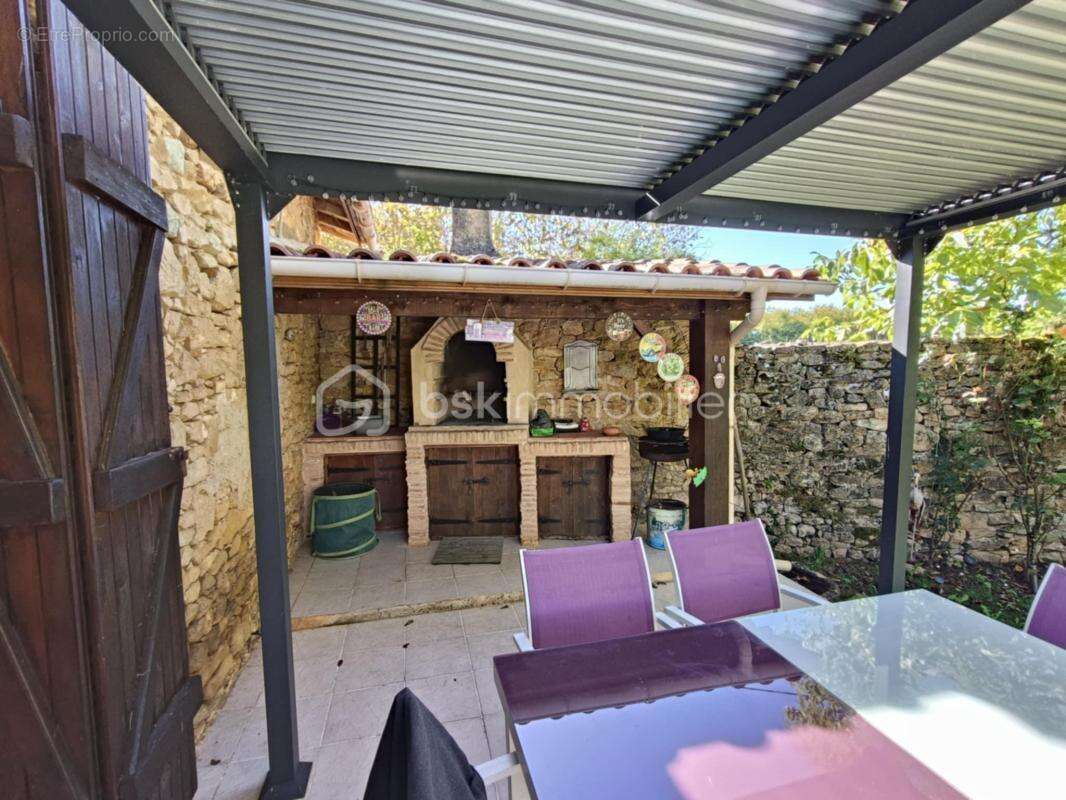 Maison à COUX-ET-BIGAROQUE