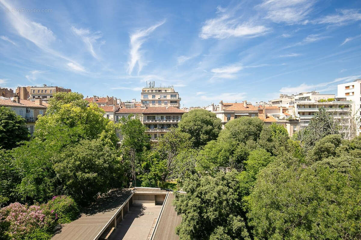 Appartement à MARSEILLE-8E