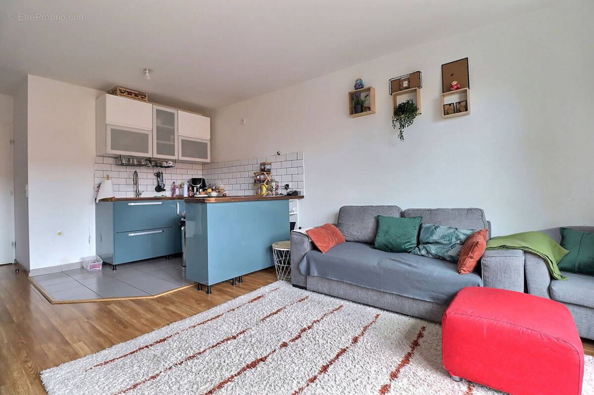 Appartement à AUBERVILLIERS