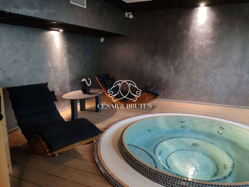 Appartement à MEYZIEU