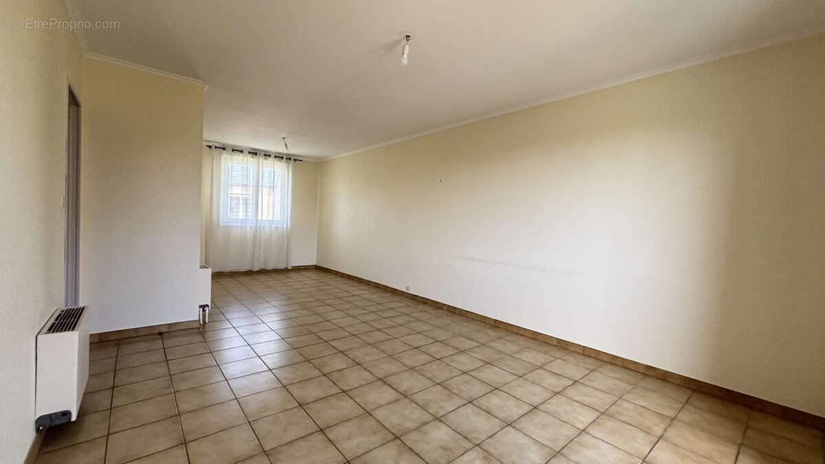 Maison à LE RELECQ-KERHUON