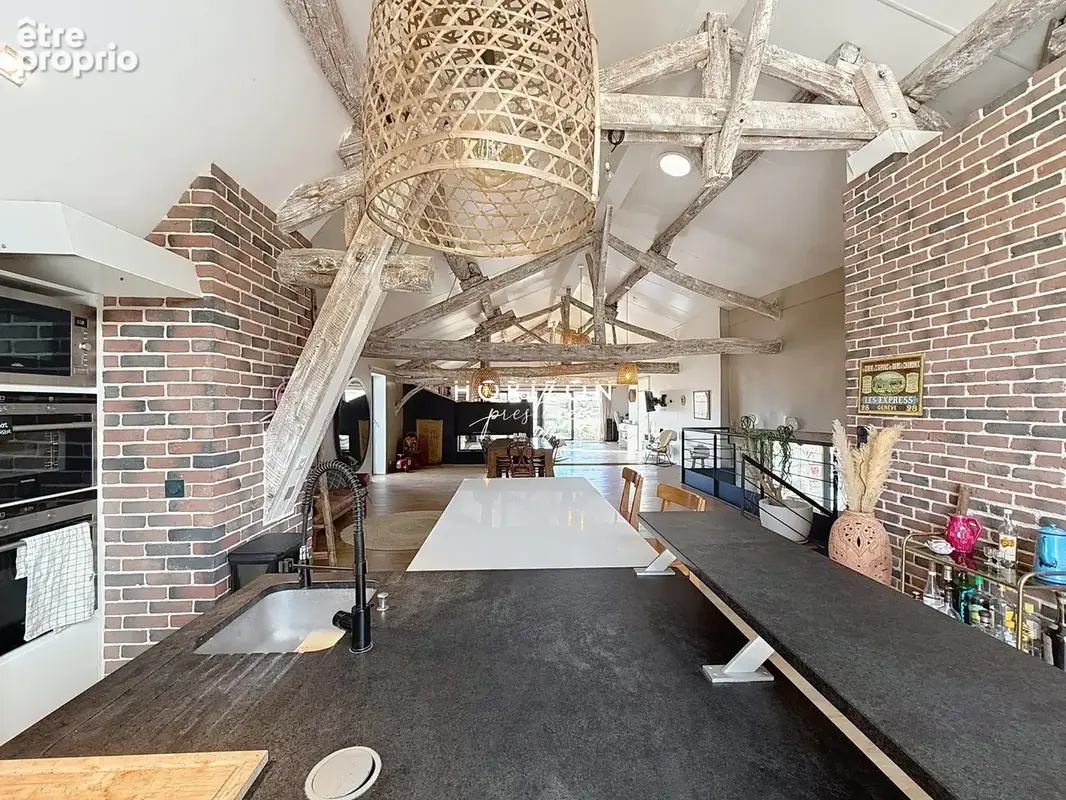 Maison 12 pièces 460 m² à vendre à Saint-Pierre-Le-Vieux (71520) - photo 7