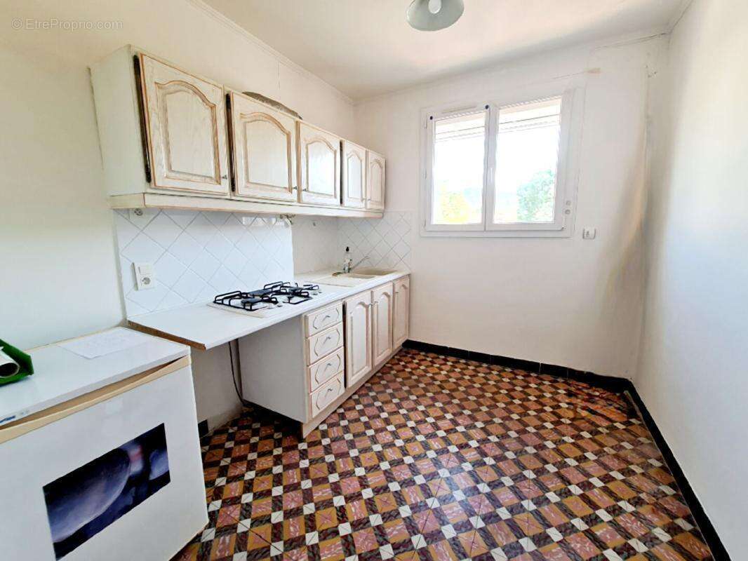 Alès - Maison de 150M² proche des commerces et école - photo 13