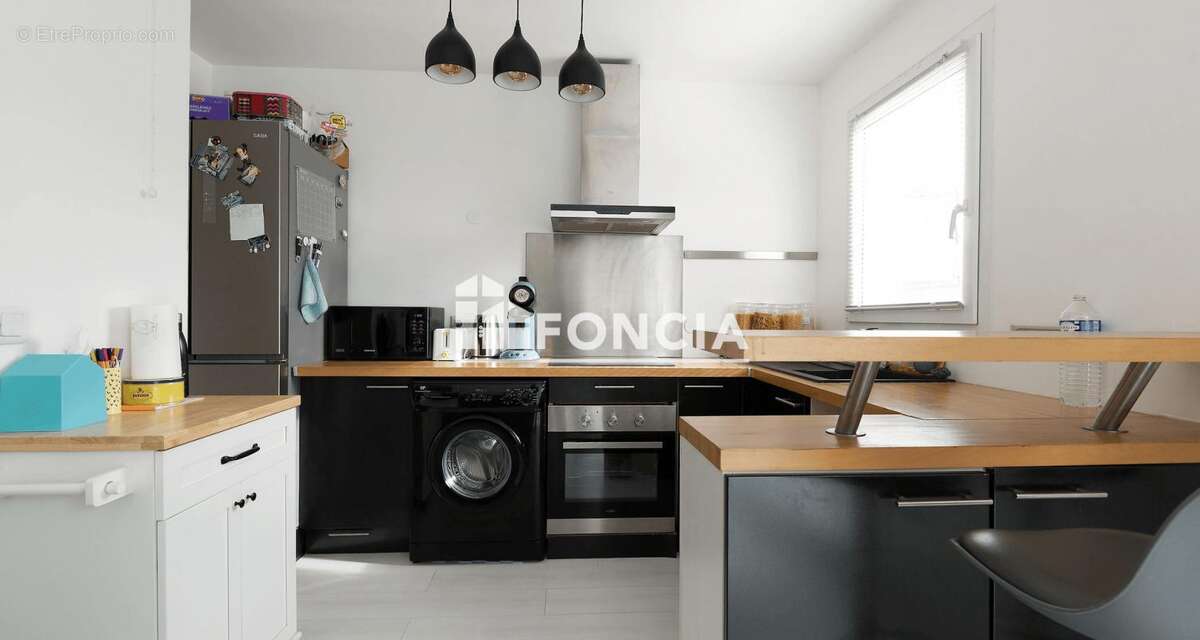 Appartement à DAMMARIE-LES-LYS