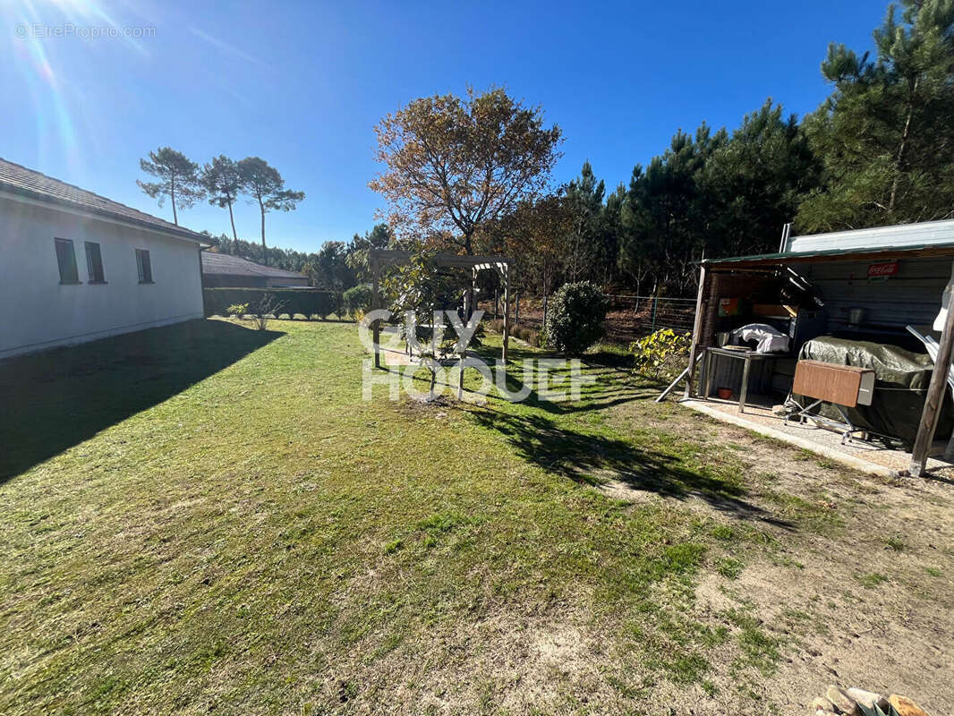 Maison à ONESSE-ET-LAHARIE