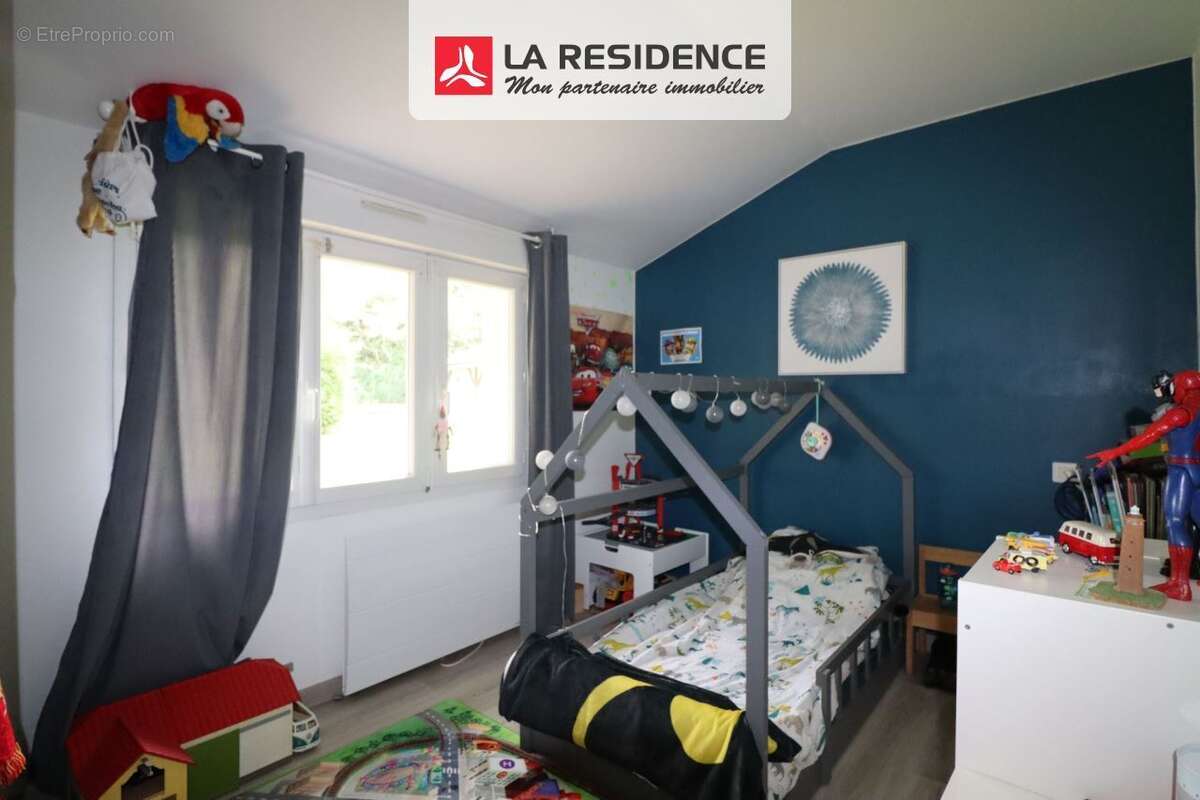 Maison à FONTAINE-SOUS-JOUY