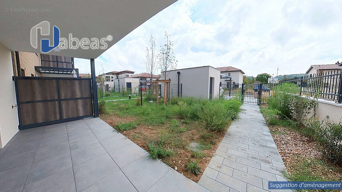 Maison à SAINT-PIERRE-DE-CHANDIEU