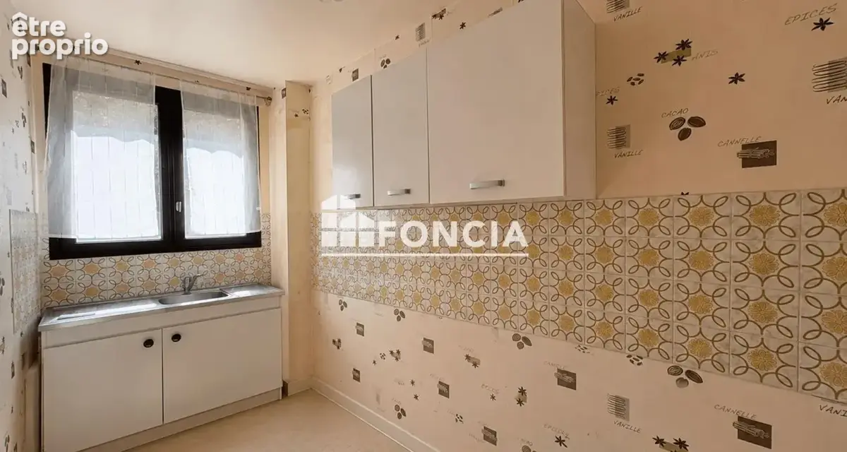 Studio – centre-ville – résidence de standing avec gardien - photo 3