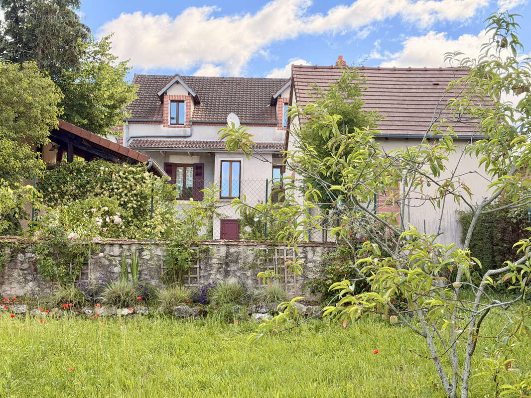 BRIARE - maison de ville T6 + jardin prête à vivre 125m2 - photo 17