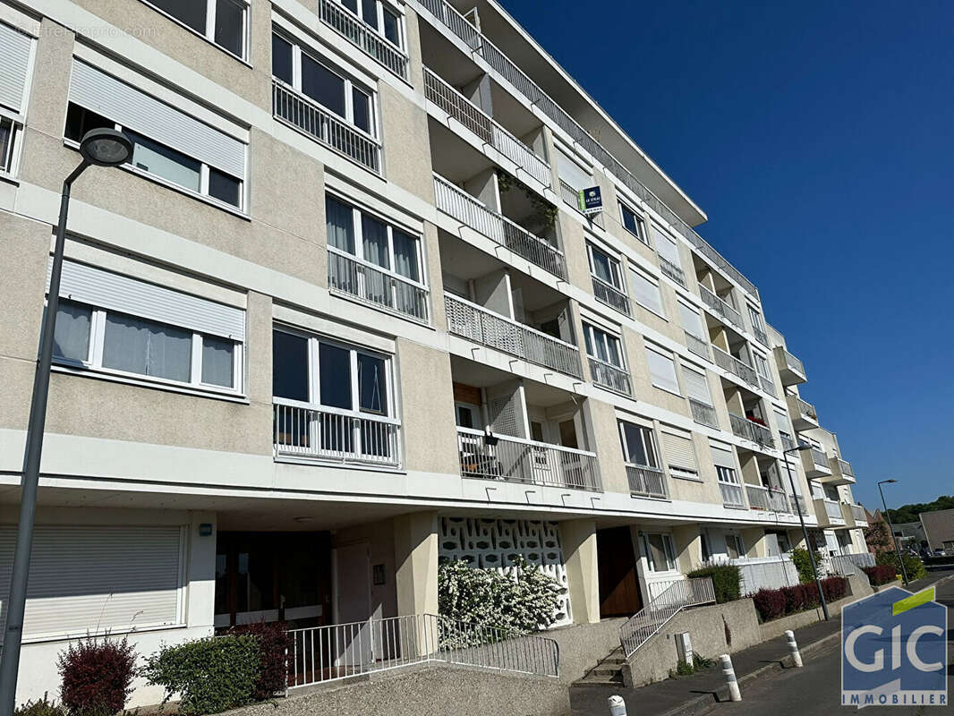 Appartement à HEROUVILLE-SAINT-CLAIR