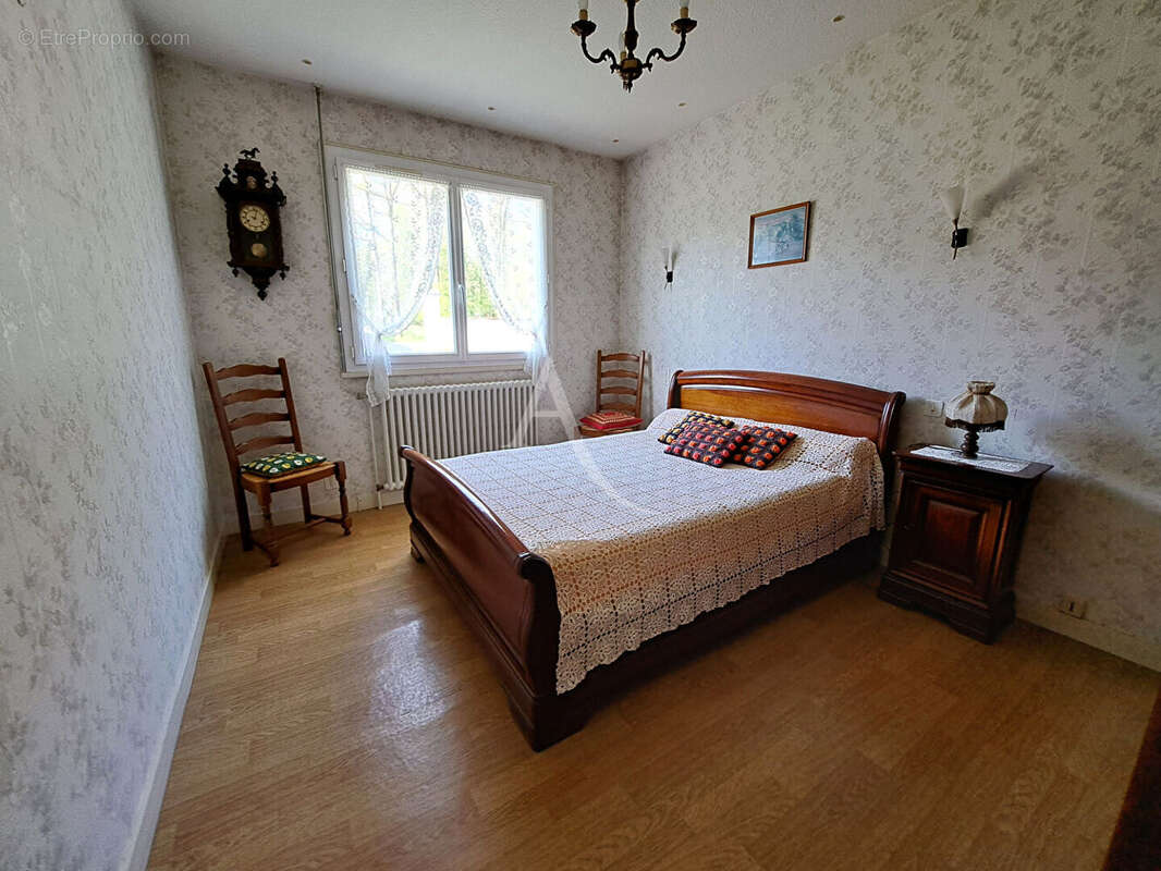 Maison à LES HERBIERS