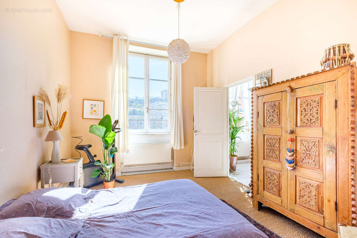 Appartement à LYON-9E