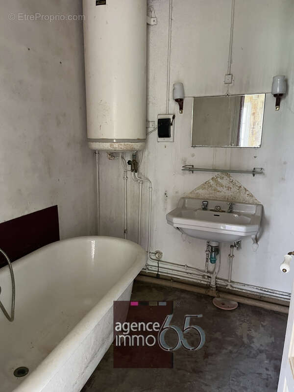 Maison à LUZ-SAINT-SAUVEUR