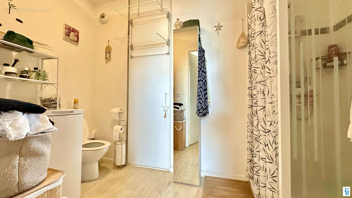 Appartement à SAINT-ETIENNE-DU-ROUVRAY