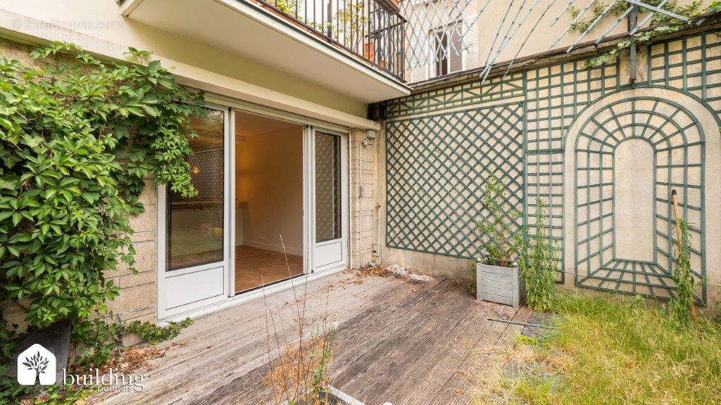 Appartement à NEUILLY-SUR-SEINE