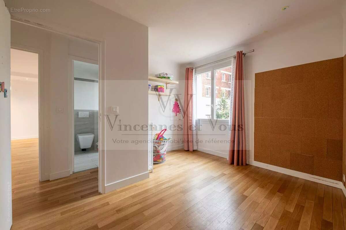 Appartement à FONTENAY-SOUS-BOIS