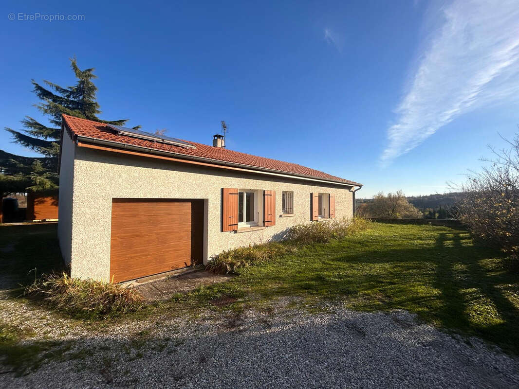 Maison à COLOMBIER-LE-CARDINAL