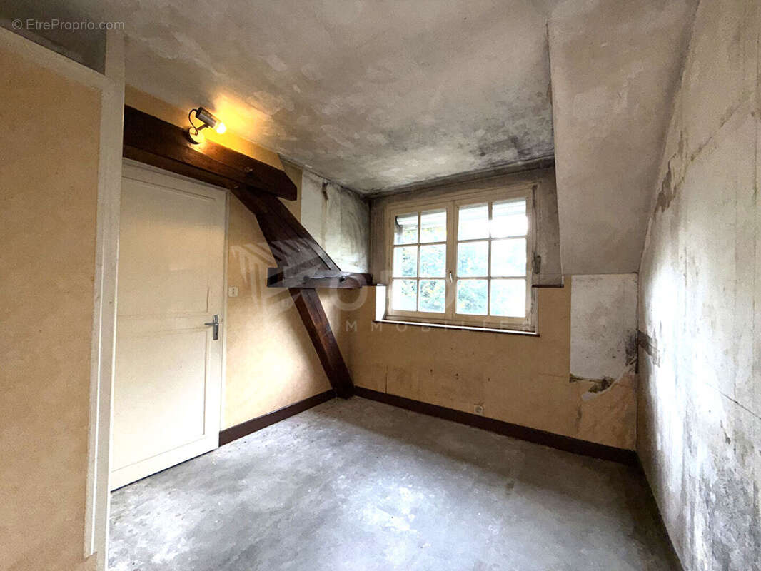 Maison à COSNE-COURS-SUR-LOIRE