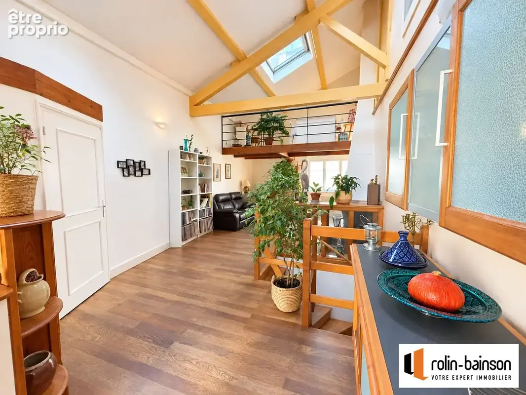 Appartement 4 pièces 108 m² à vendre à Villeurbanne (69100) - photo 2