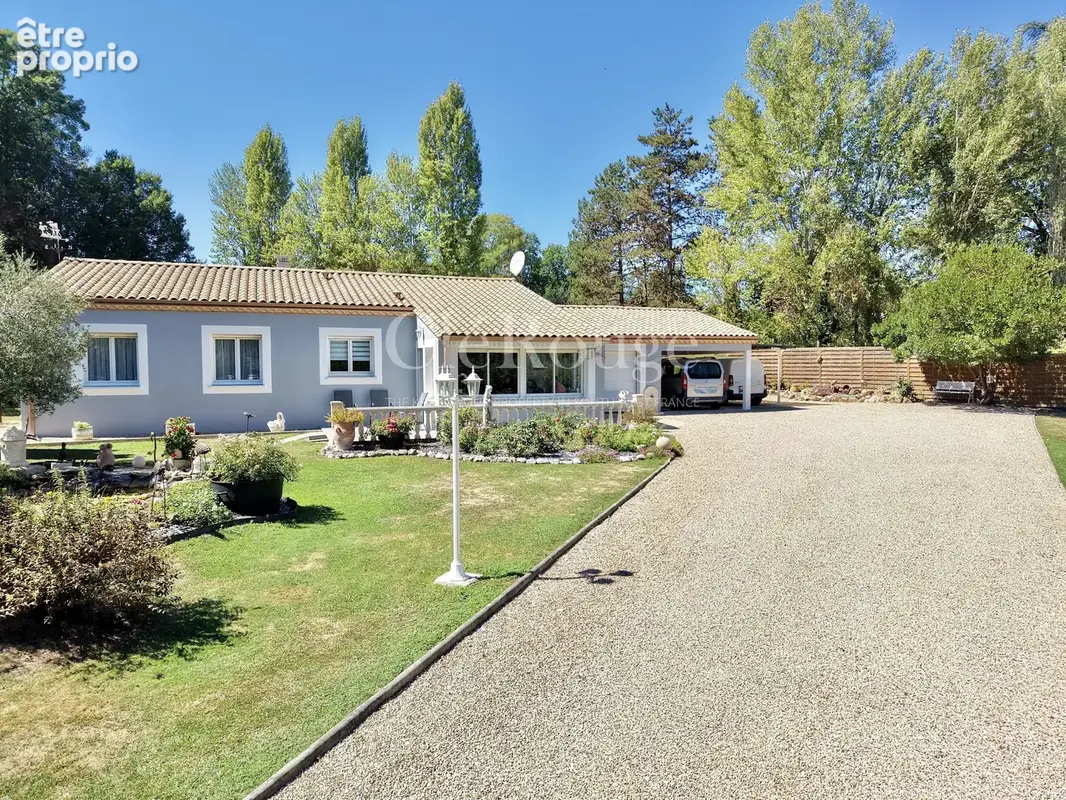 Proche de Pineuilh - Maison de plain pied avec magnifiaue jardin paysager - photo 2