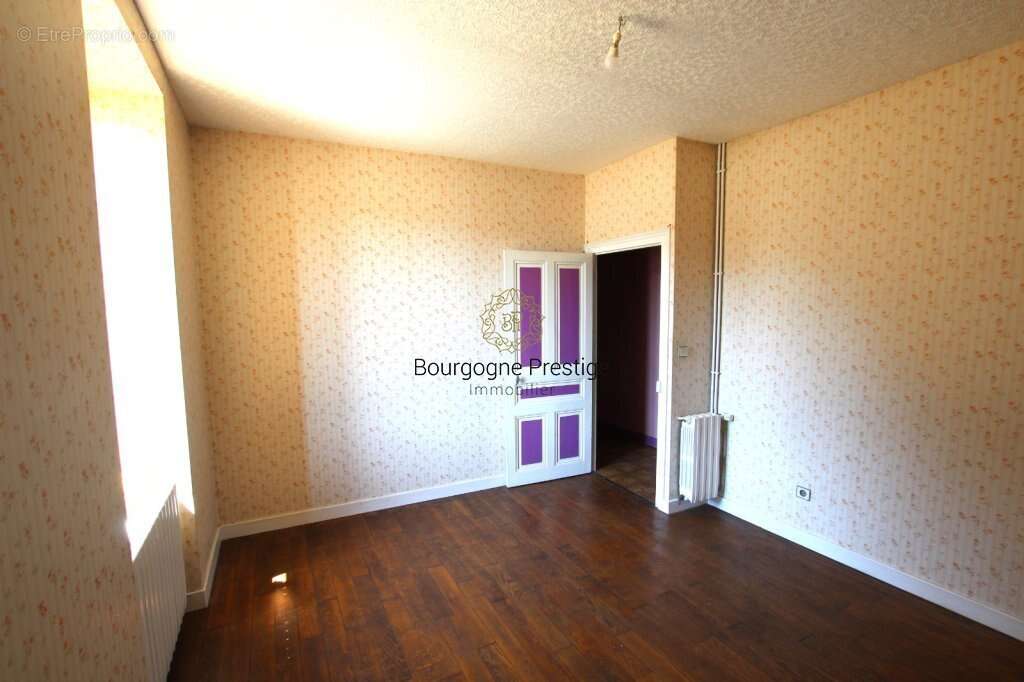 Maison à CUISERY