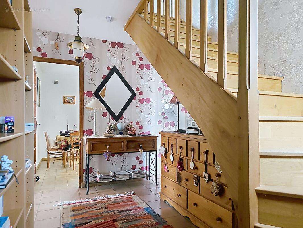 Maison à POIGNY-LA-FORET