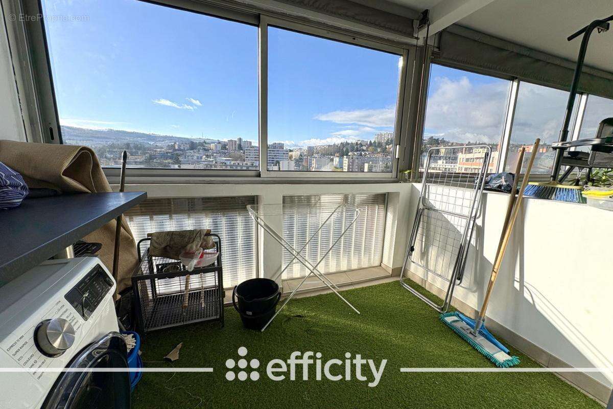 Appartement à SAINT-ETIENNE