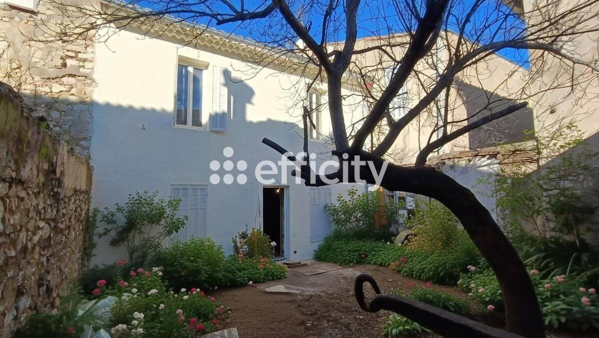 Appartement à AUBAGNE