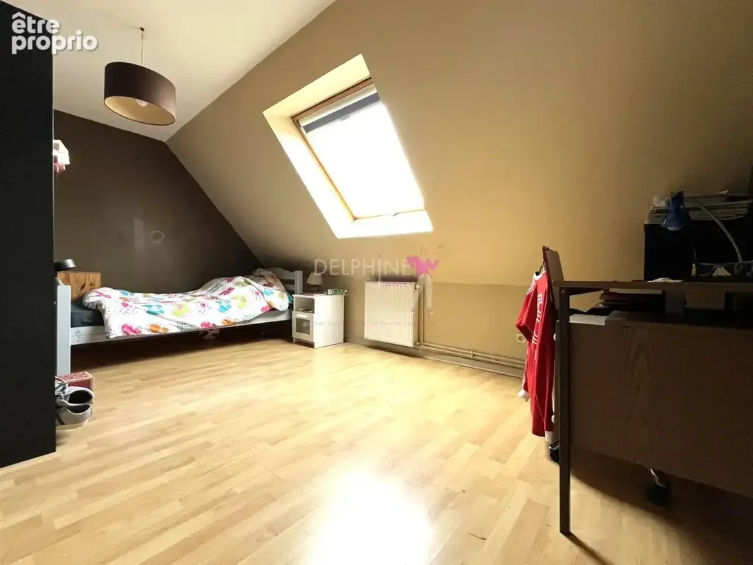 Maison de famille avec jardin et garage - photo 8