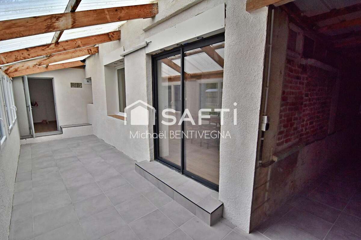 Photo 8 - Maison à MONCHECOURT