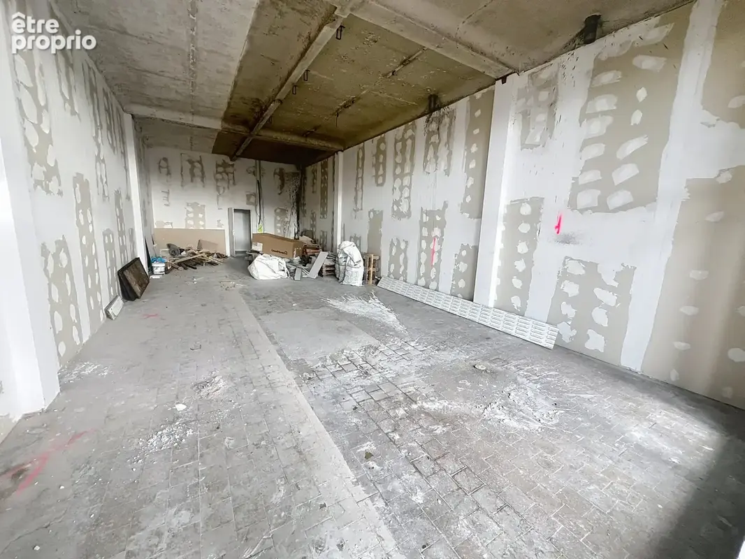 Plateau LOFT BRUT 95 m2 Tourcoing Gare - photo 4