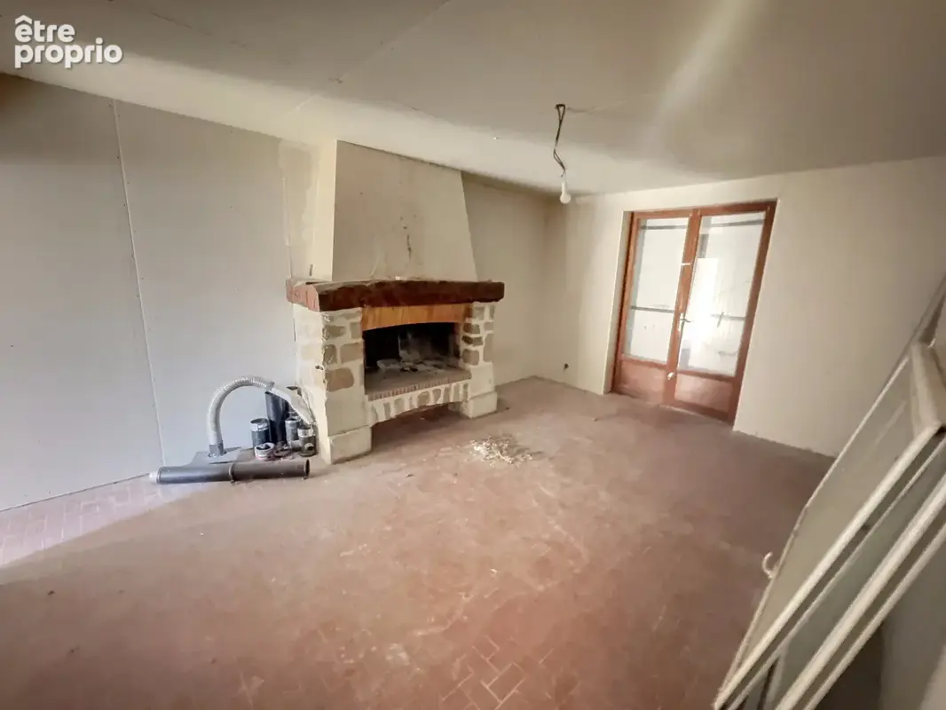Maison 110 M2 à finir de rénover à Lescout - photo 9