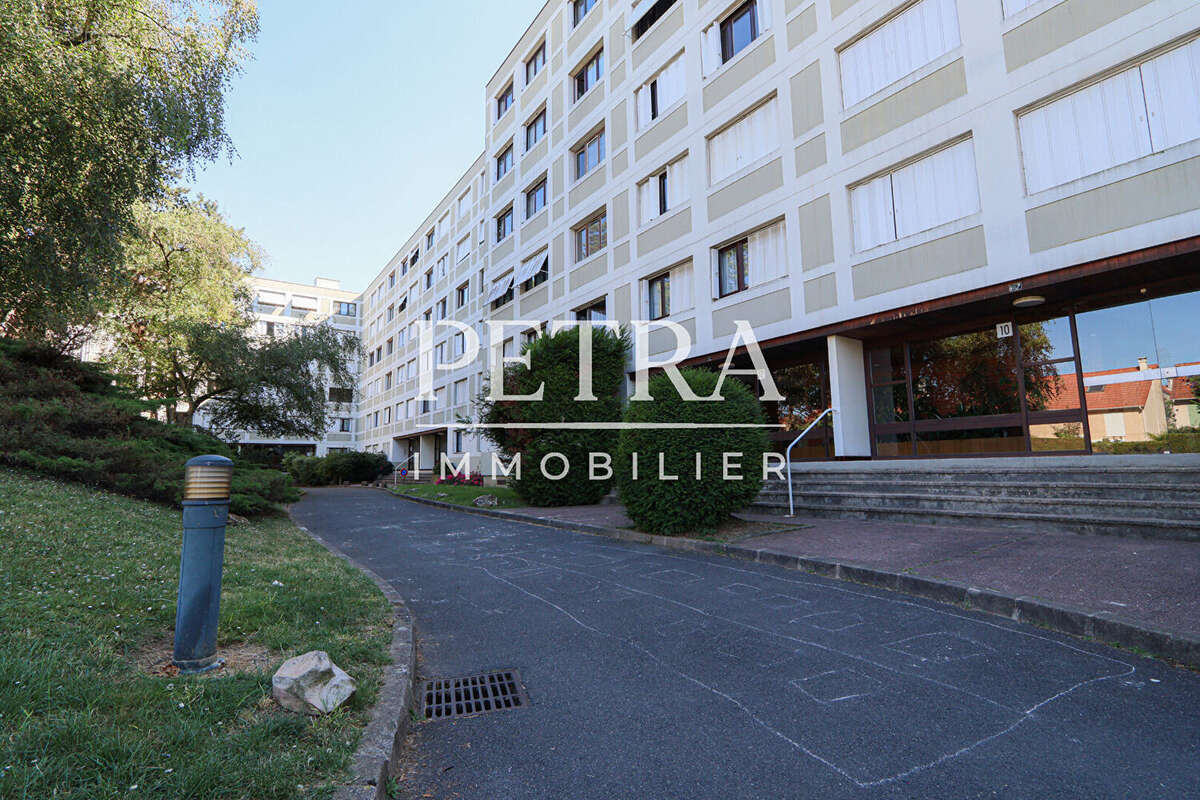 Appartement à CHEVILLY-LARUE