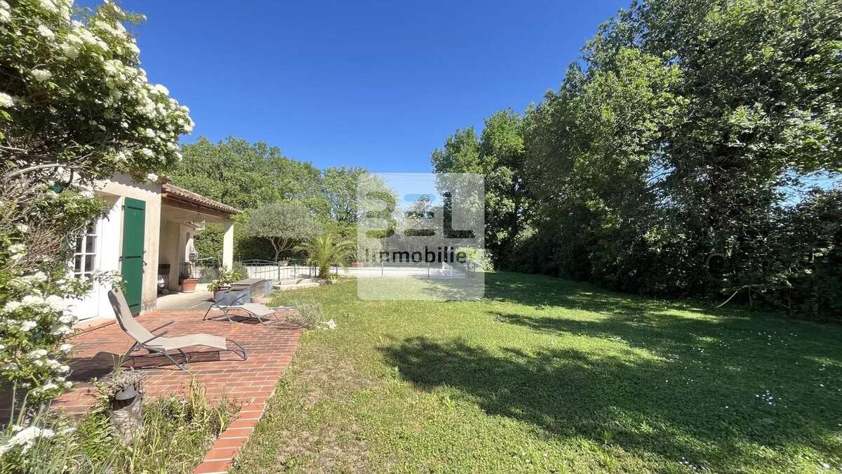 Maison à MORIERES-LES-AVIGNON