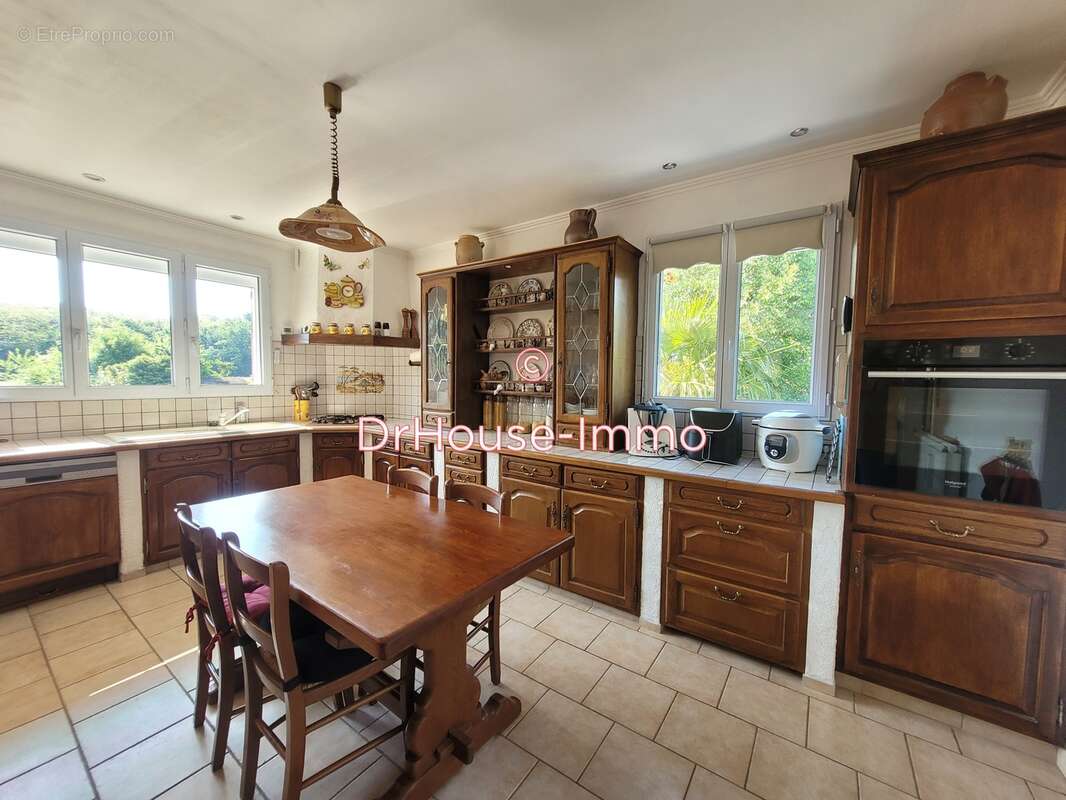 Maison à LA SELLE-SUR-LE-BIED