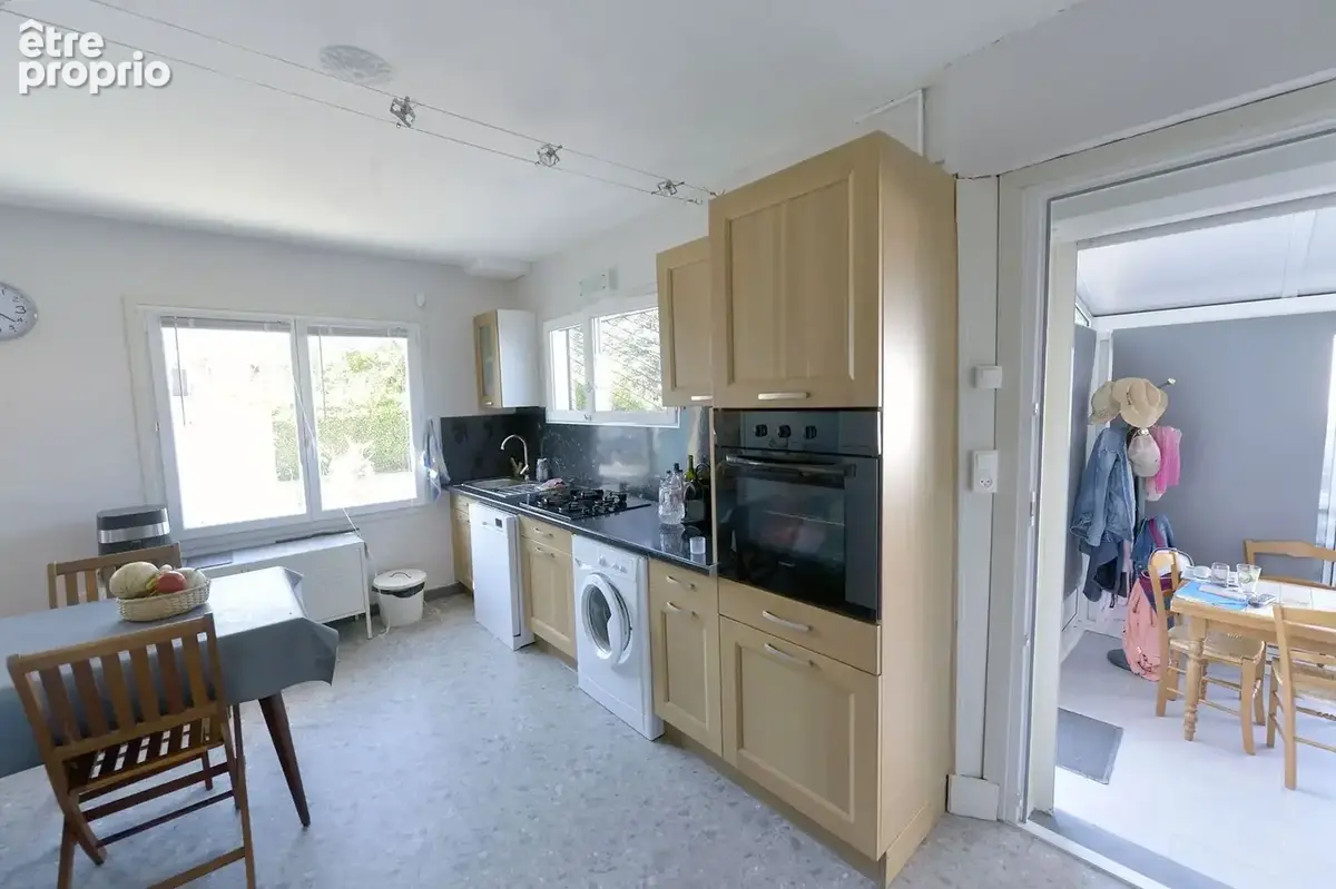 Maison 75 m² à Saint-Georges-De-Didonne  - photo 4