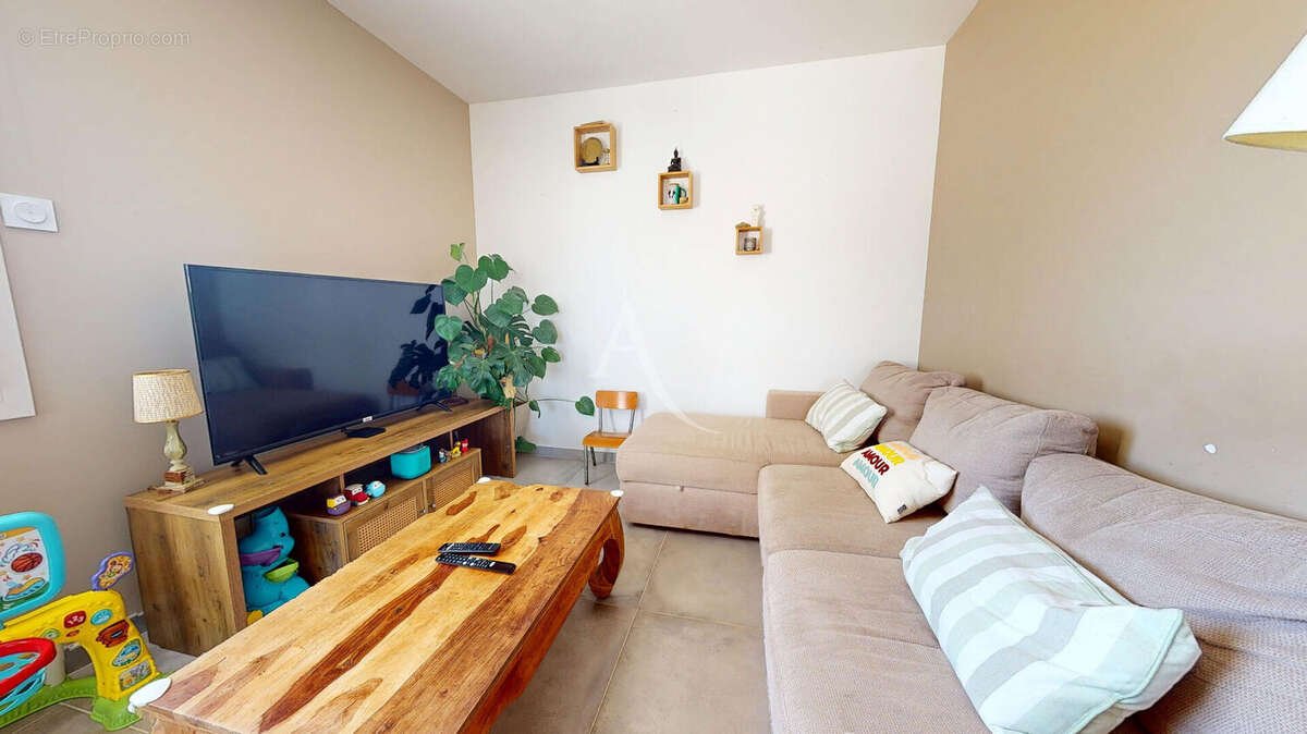 Vivonne - 3 chambres - jardin - garage - cave - photo 7