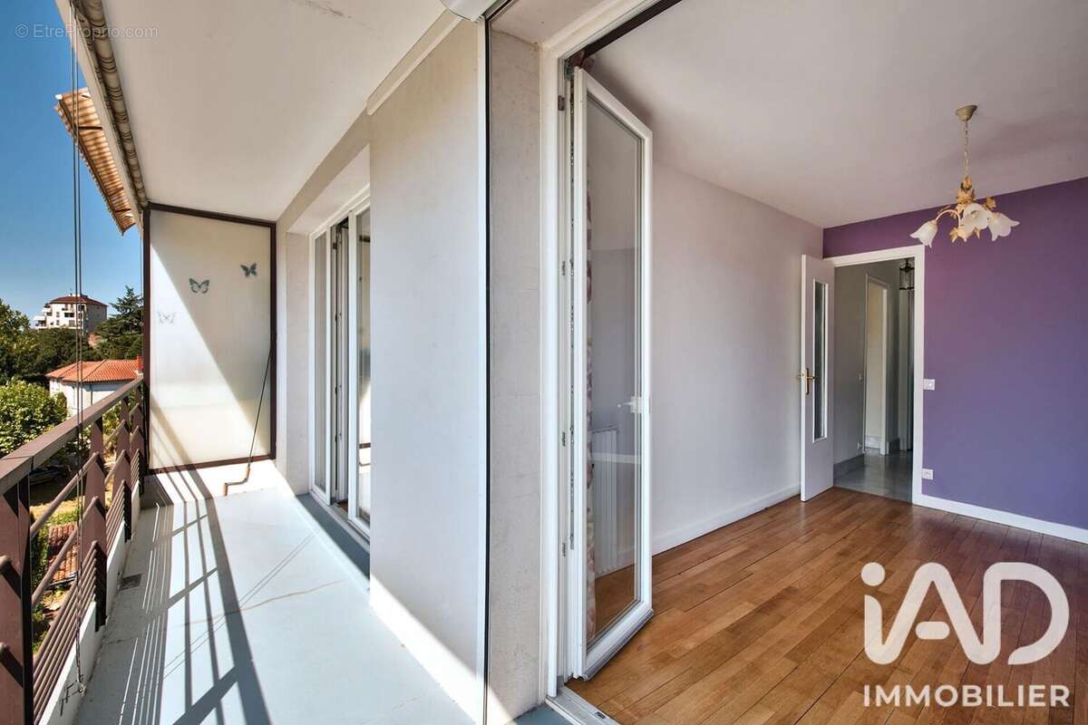 Photo 9 - Appartement à CALUIRE-ET-CUIRE