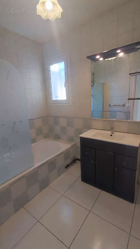 Maison plain pied 120 m2 - secteur calme proche des commodites - photo 10