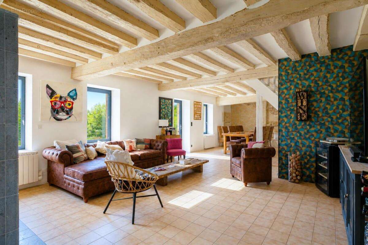 Maison à MONTFORT-LE-GESNOIS