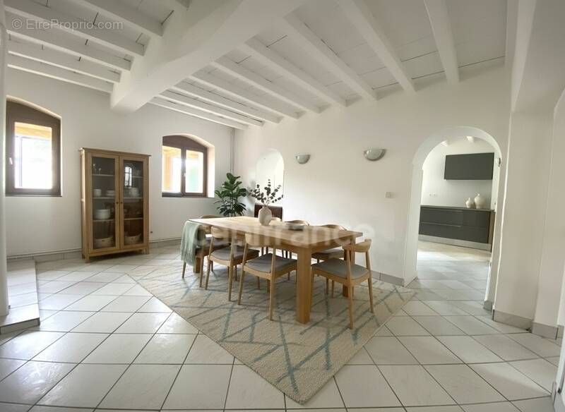 Maison à SAINT-MAURICE-DE-GOURDANS