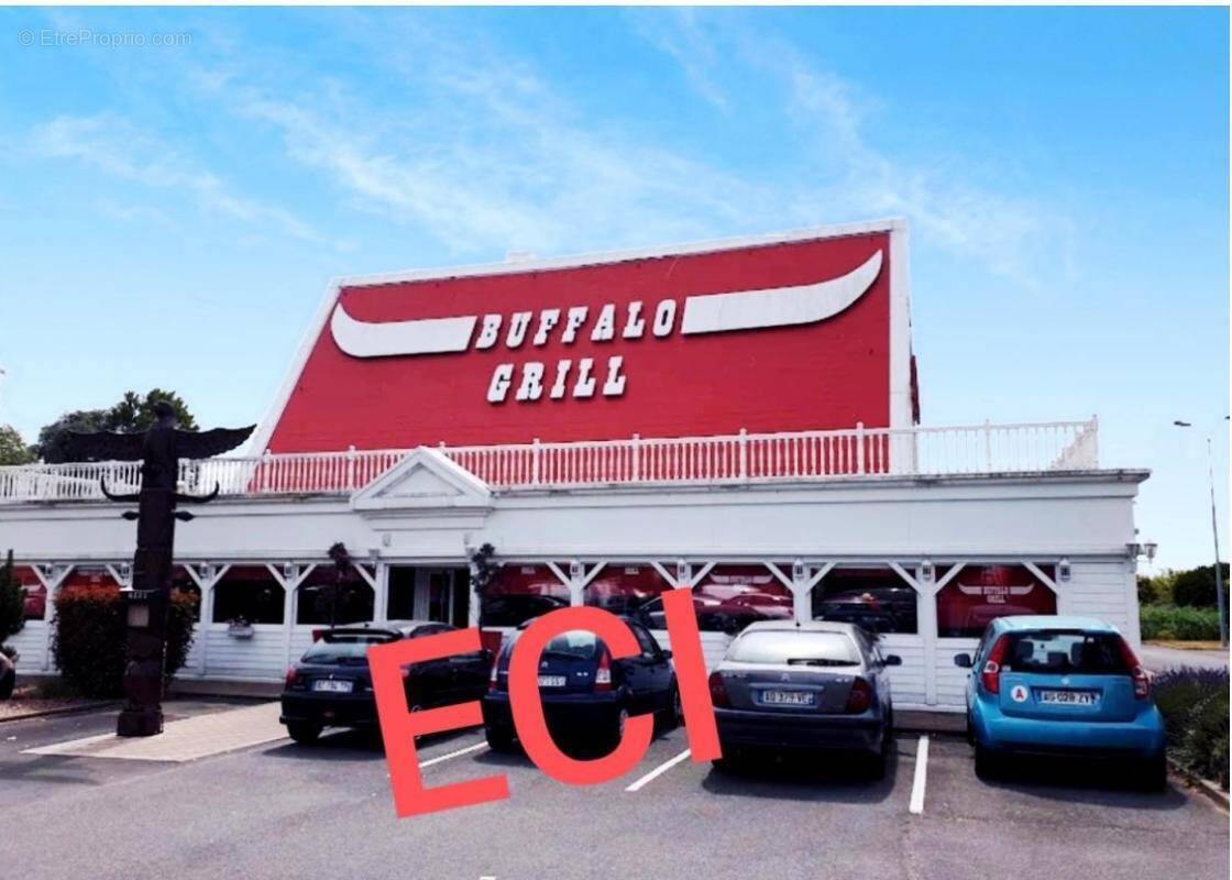 Commerce à SAINT-WITZ