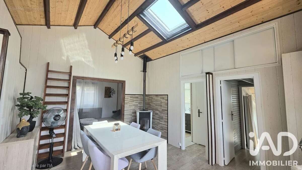 102 m² à Saint-Sauveur-Les-Bray  - photo 7