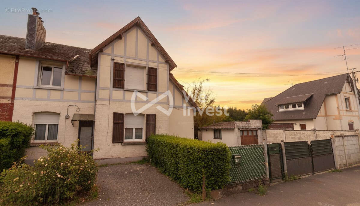 Maison à SAINS-DU-NORD