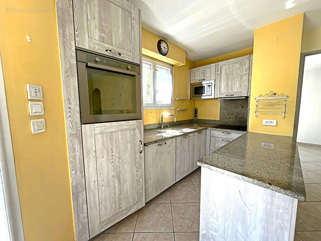 Appartement à SAINT-RAPHAEL