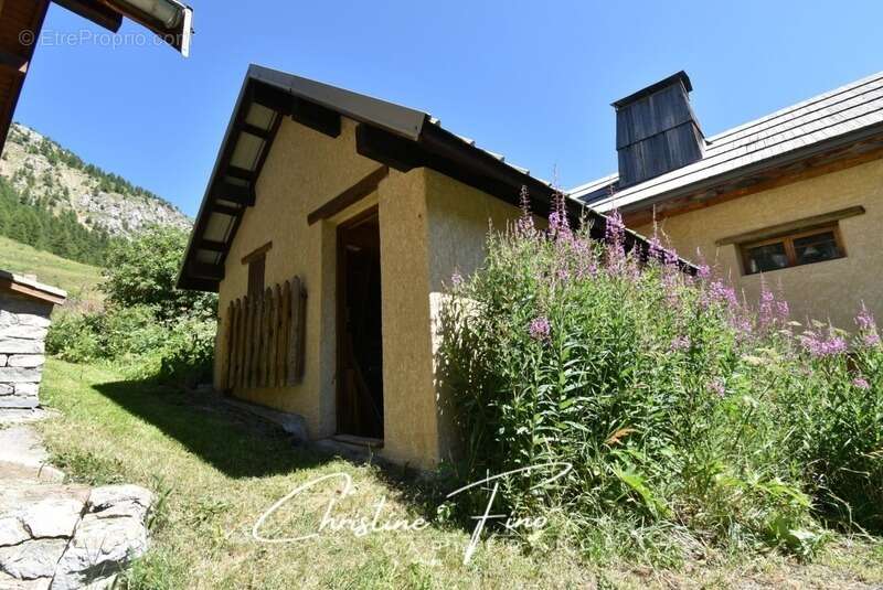 Maison à LA SALLE-LES-ALPES